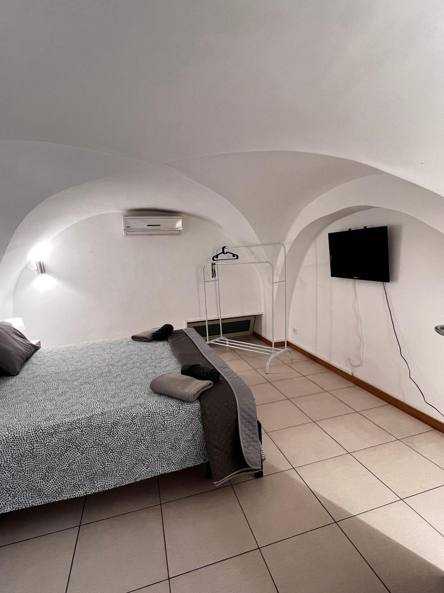 Vanedda House Apartment คาตาเนีย ภายนอก รูปภาพ